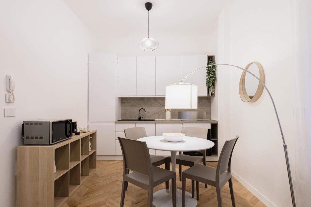 Easylife - Oasi Di Stile A 10Min Dal Duomo Apartment Milan Bagian luar foto