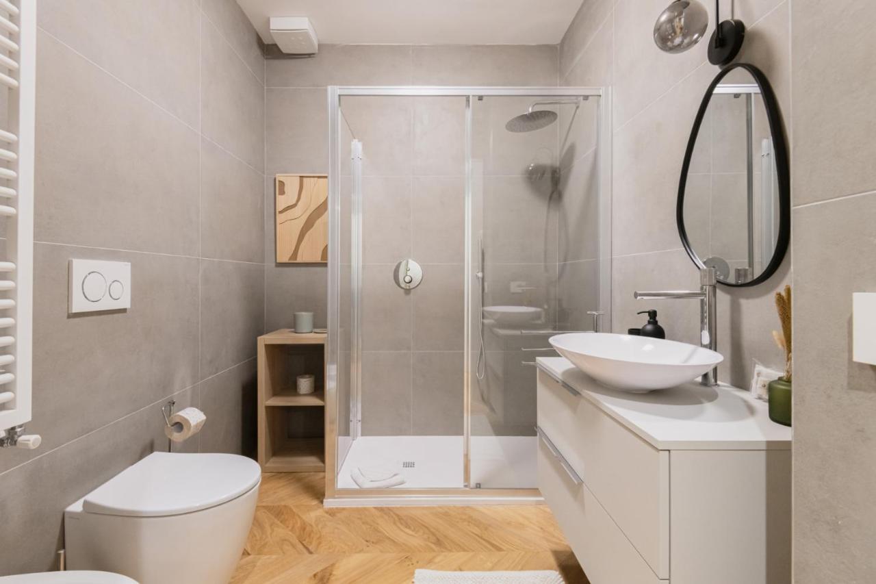 Easylife - Oasi Di Stile A 10Min Dal Duomo Apartment Milan Bagian luar foto