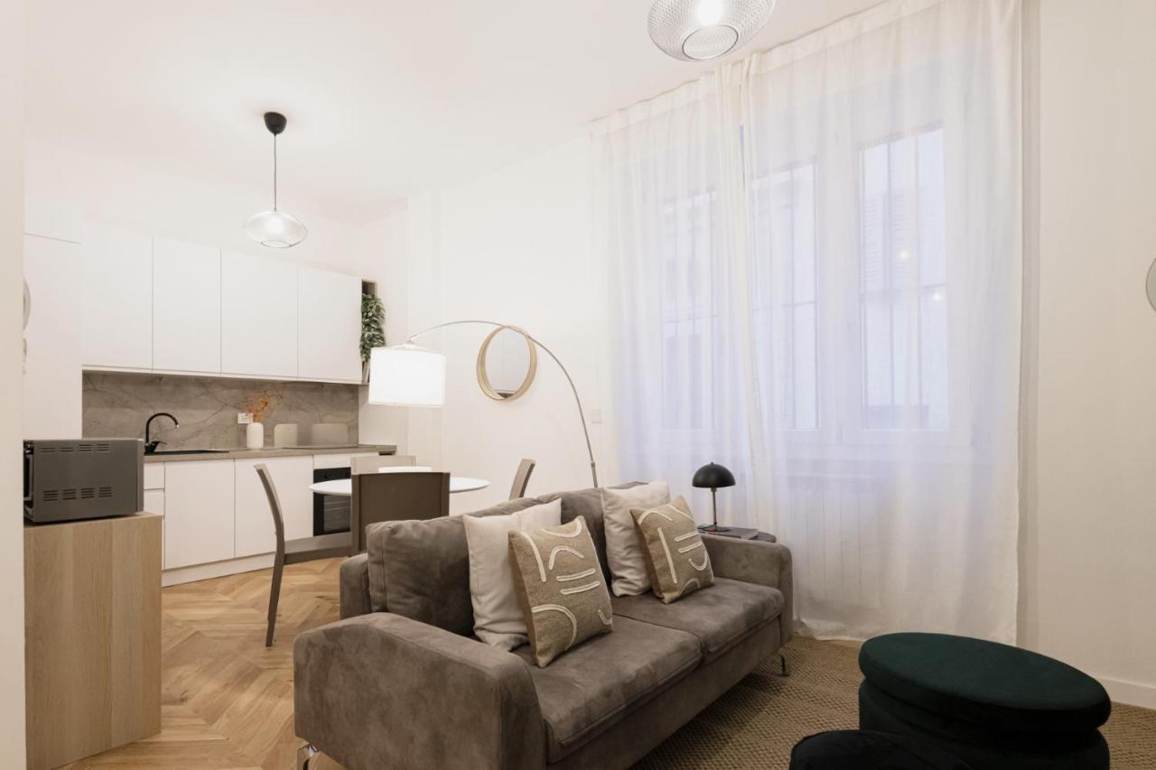 Easylife - Oasi Di Stile A 10Min Dal Duomo Apartment Milan Bagian luar foto