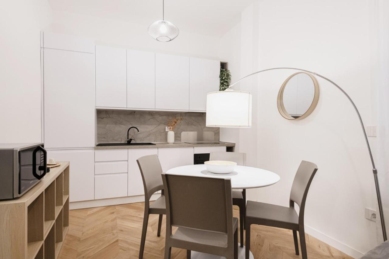 Easylife - Oasi Di Stile A 10Min Dal Duomo Apartment Milan Bagian luar foto